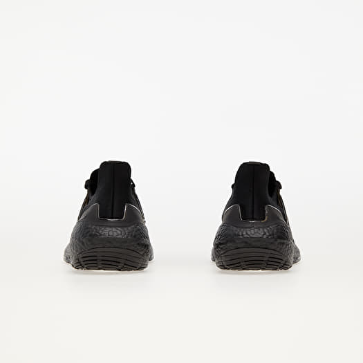 Ultra boost total black sale