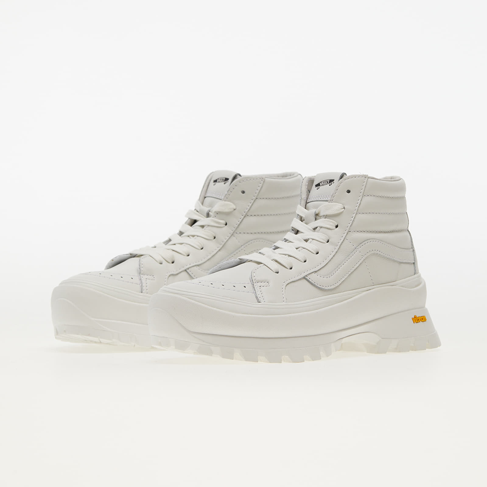 Încălțăminte și sneakerși pentru bărbați Vans Vault Sk8-Hi Vibram LX True White