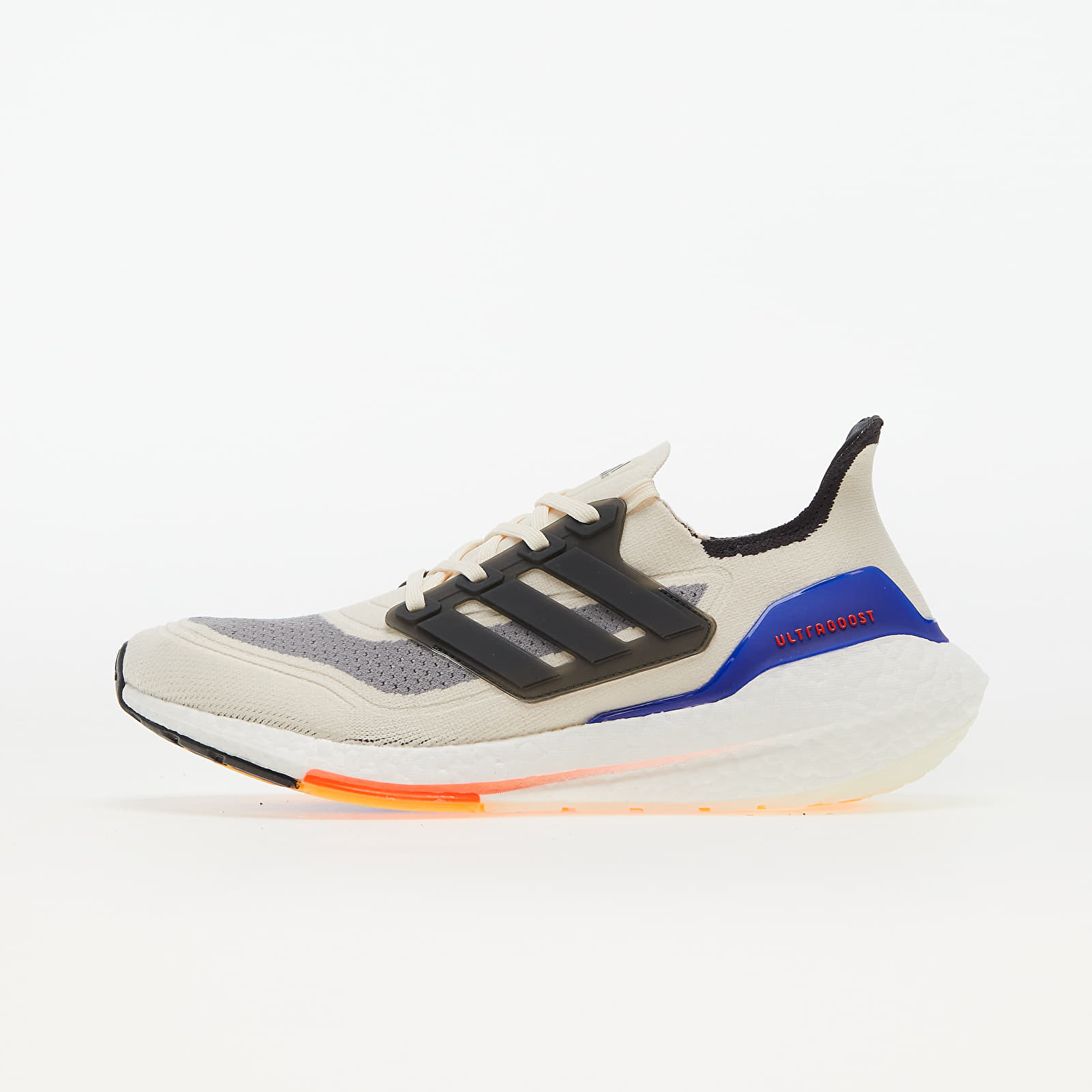 Chaussures et baskets homme adidas UltraBOOST 21 Worn White/ Carbon/ Solar Red