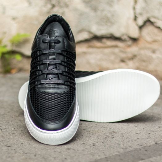Filling pieces black trainers sale