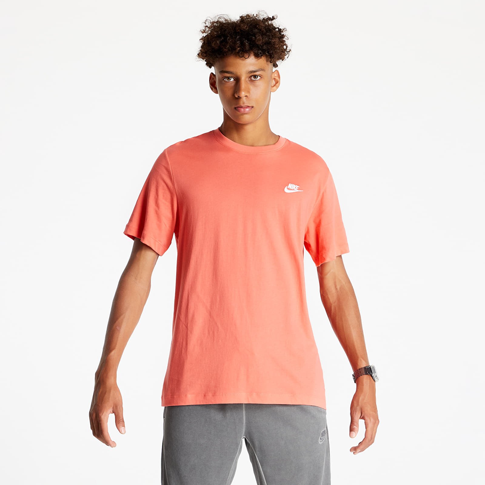 Nike core t shirt white 2025