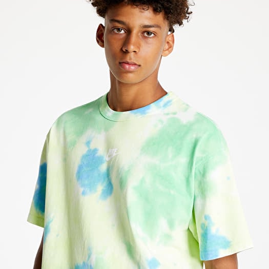 Dye sportswear clearance
