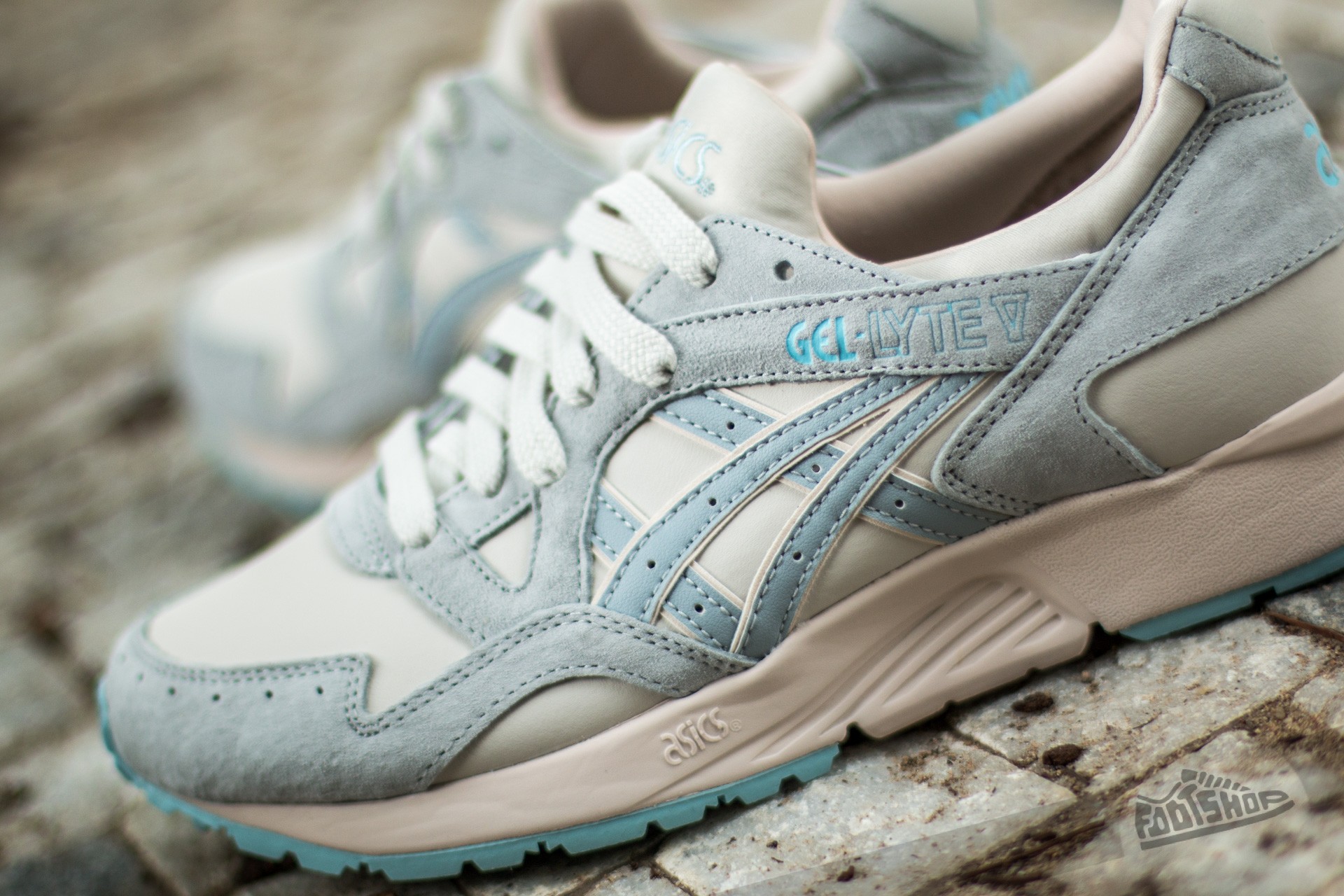 Women s shoes Asics Gel Lyte V Moonbeam Light Grey Footshop