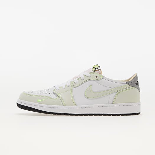Ghost green 2024 jordans