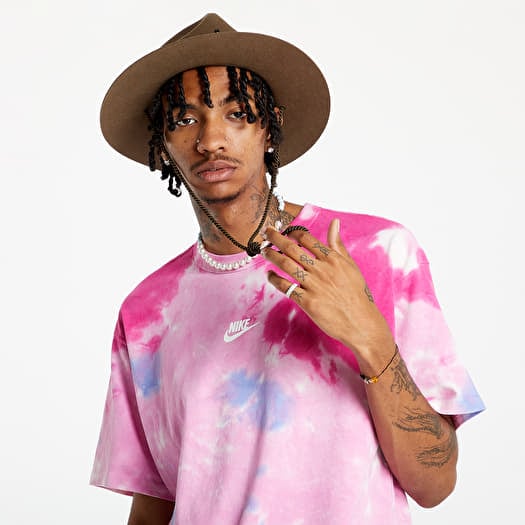 Psychic pink nike sales shirt