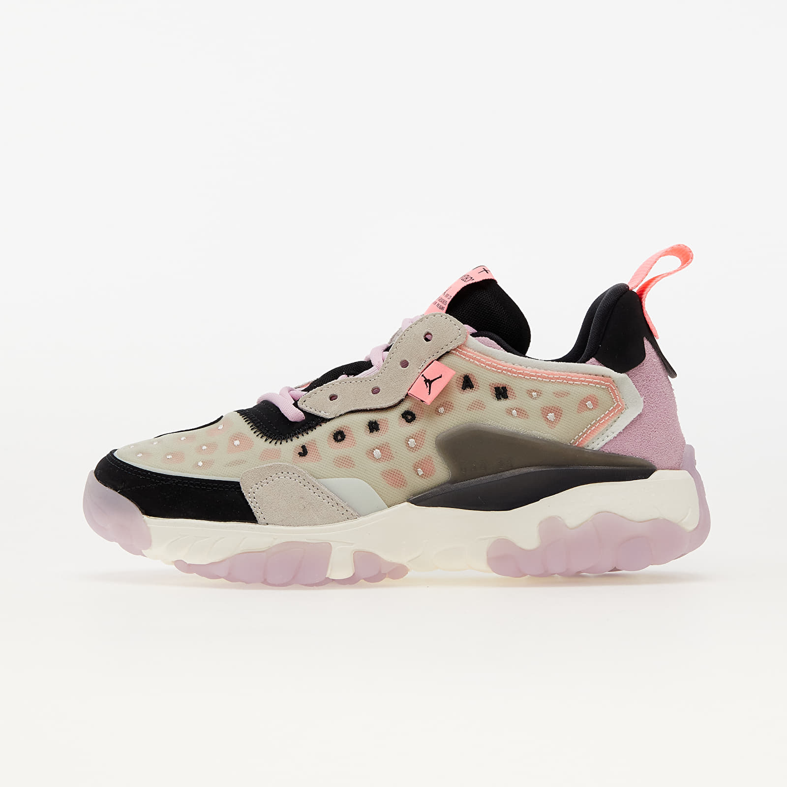 Дамски кецове и обувки Jordan W Delta 2 Light Bone/ Black-Lt Arctic Pink