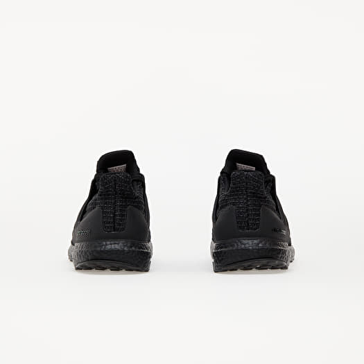 Ultra boost core black 4.0 discount