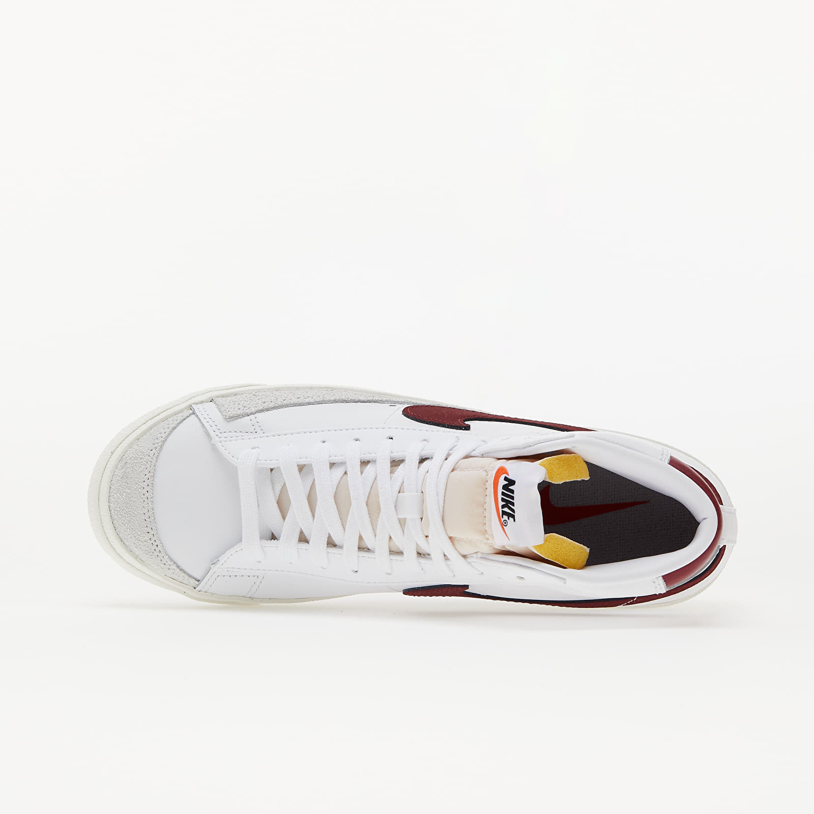 Férfi cipők Nike Blazer Mid '77 Vintage White/ Team Red-White-Sail