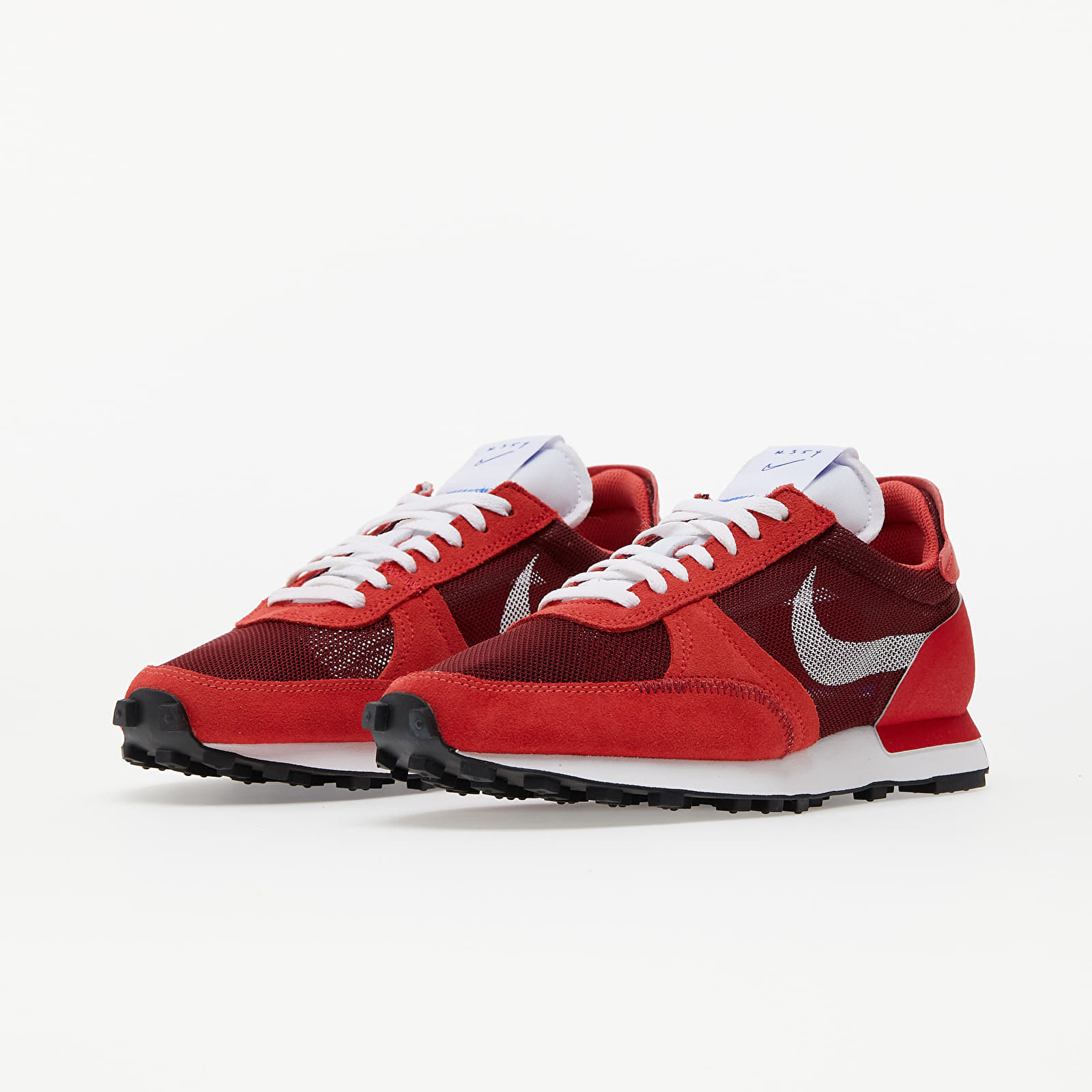 Nike daybreak cheap red