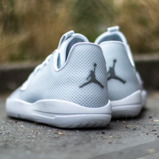 Junior jordan eclipse bg trainer deals