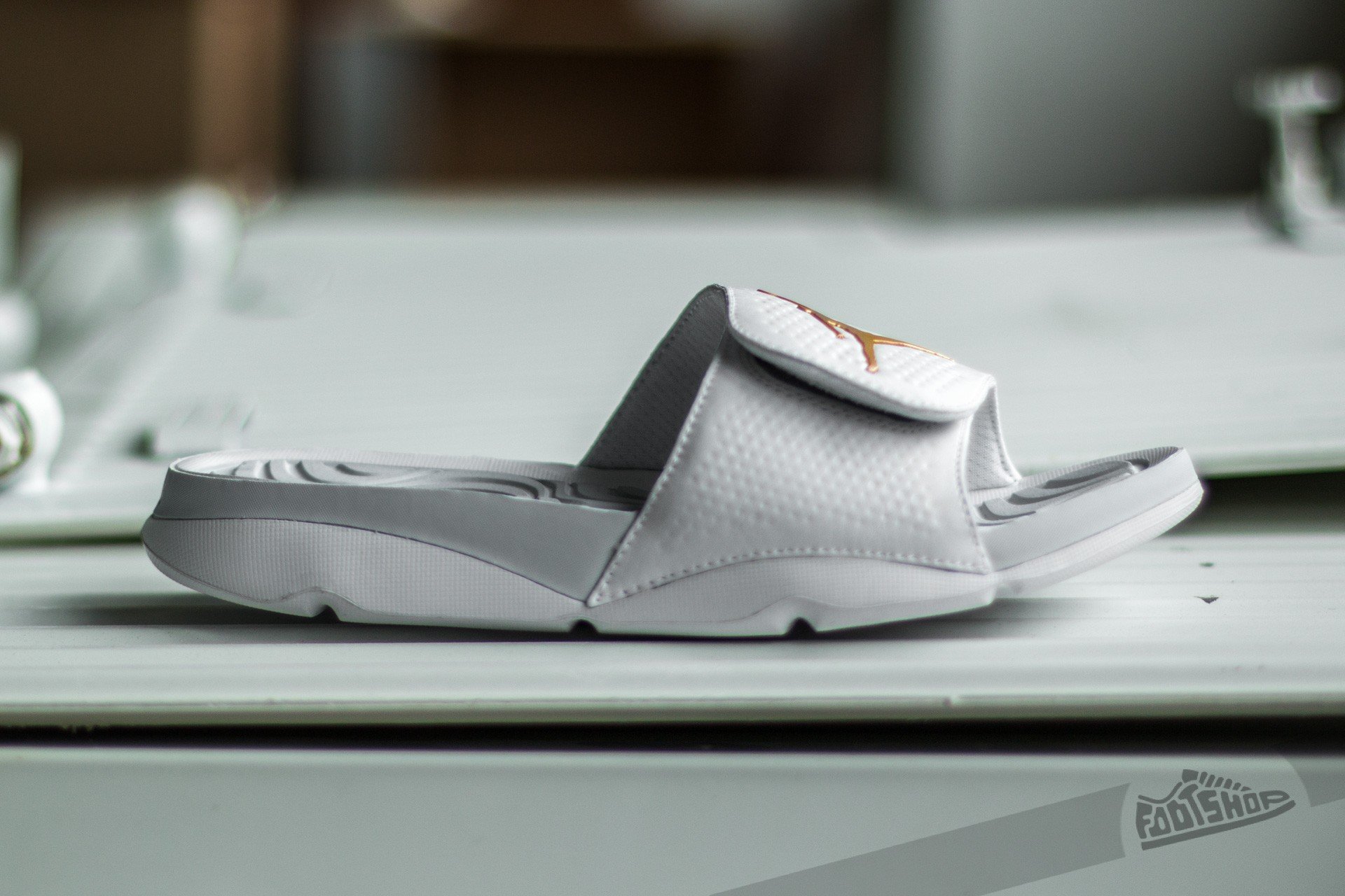 Jordan hydro 5 white shop