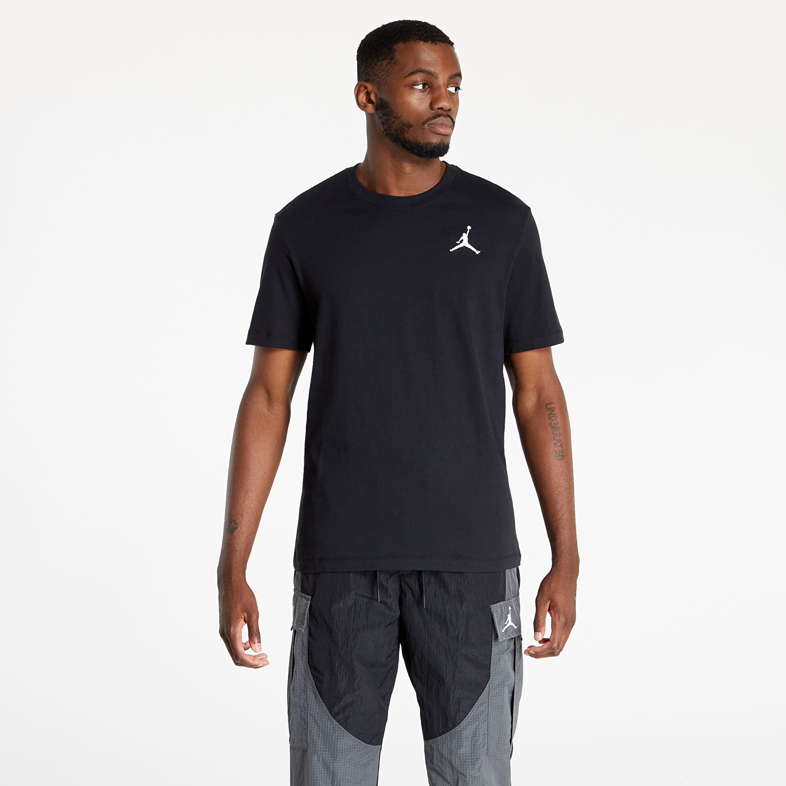 Trička Jordan M J Jumpman Emb Ss Crew Black/White