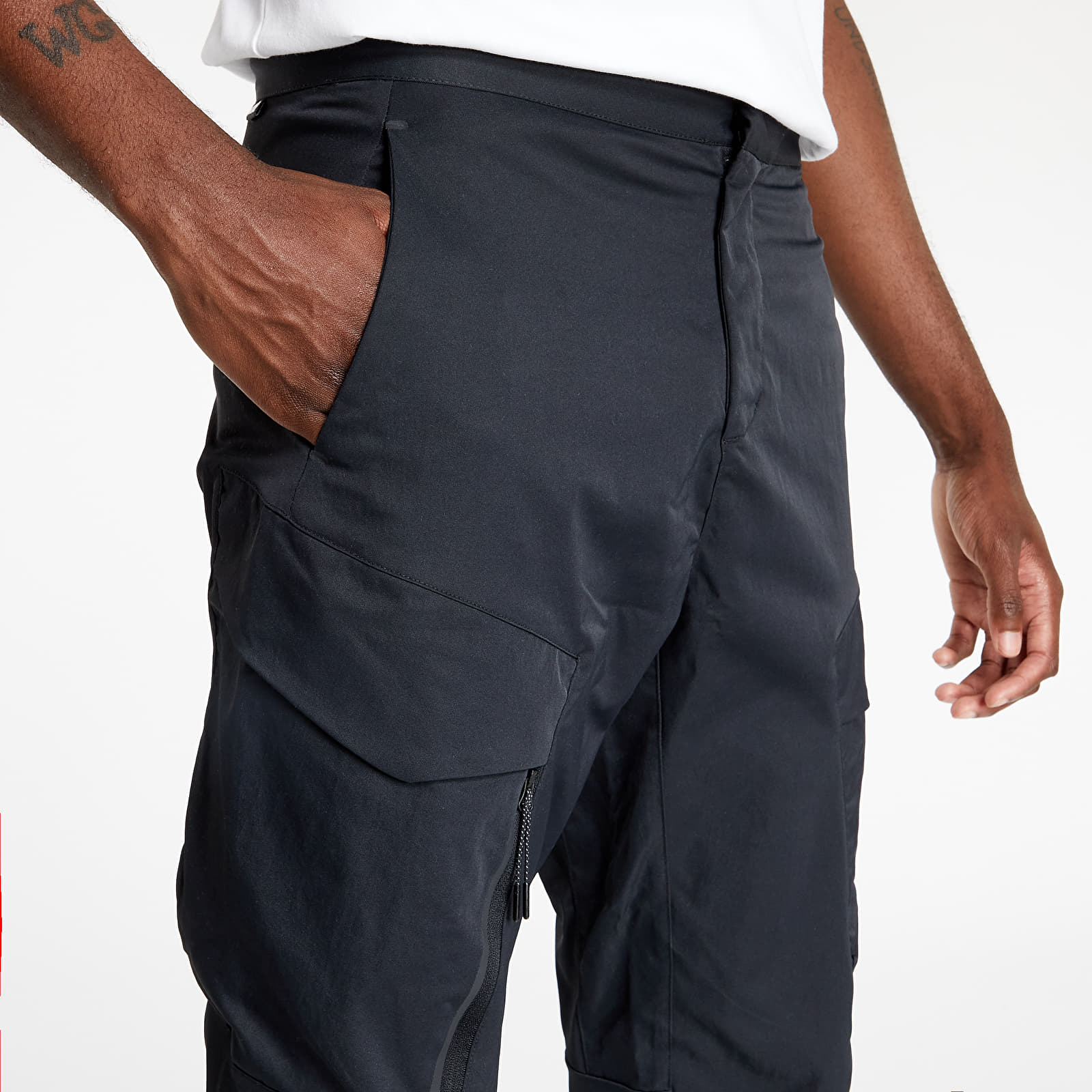 Pants and jeans Nike Sportswear Tech Essentials M Woven Unlined Utility Pants Black Black Footshop