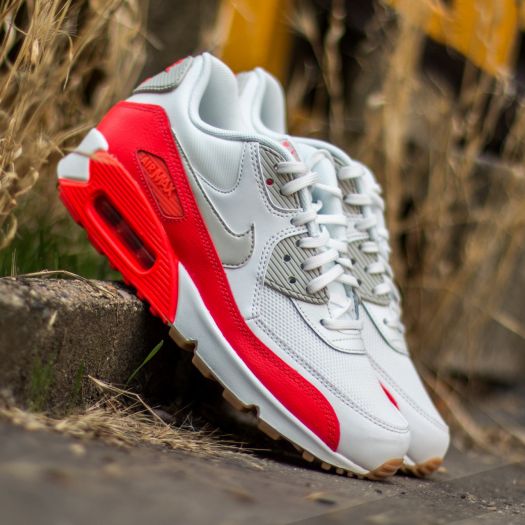 Zapatillas mujer Nike Wmns Air Max 90 Essential Summit White Light Bone Bright Crimson Footshop