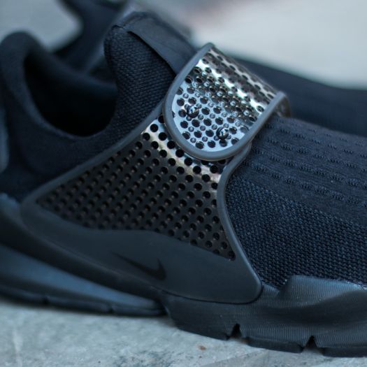 all black nike sock dart