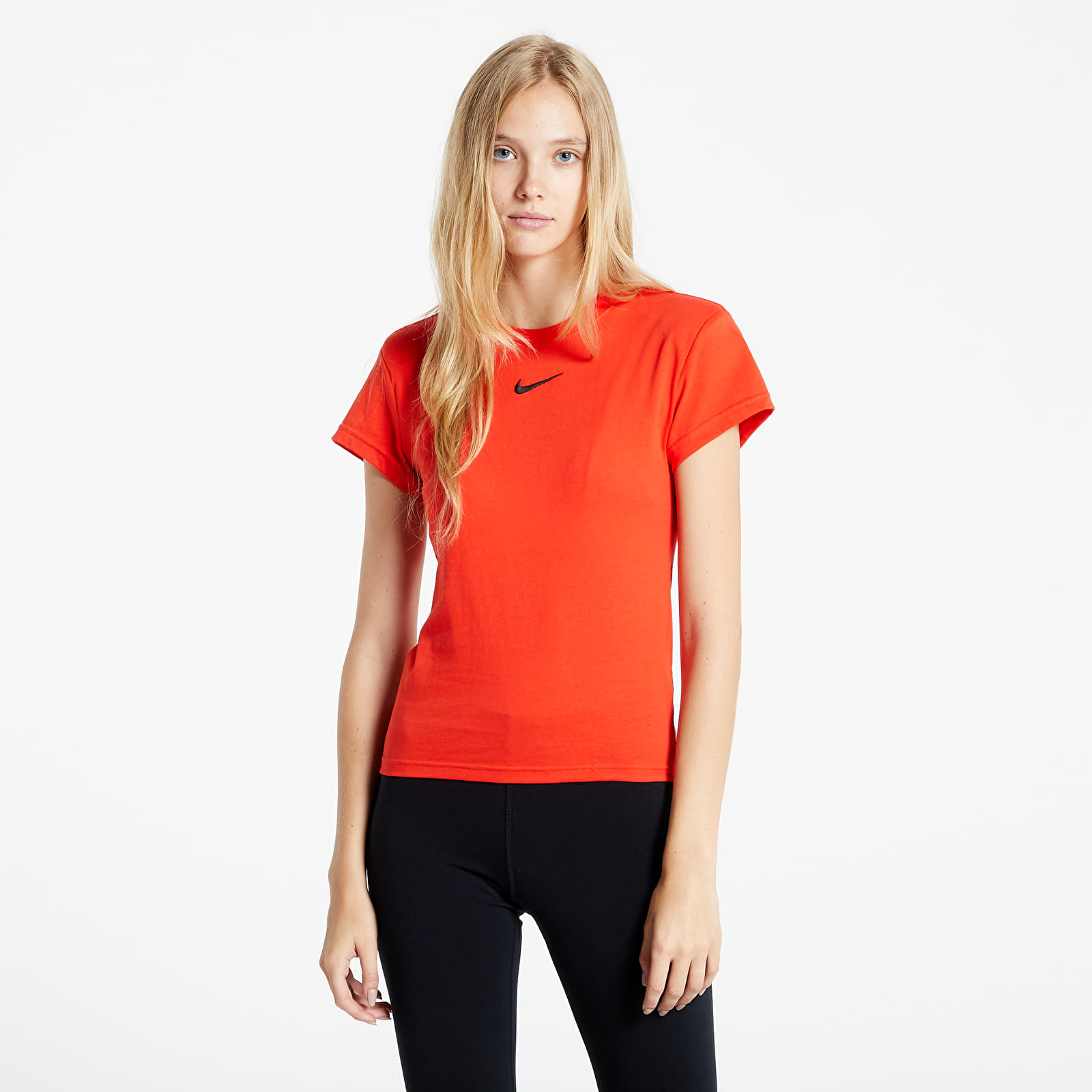 Nike t sales shirt women red