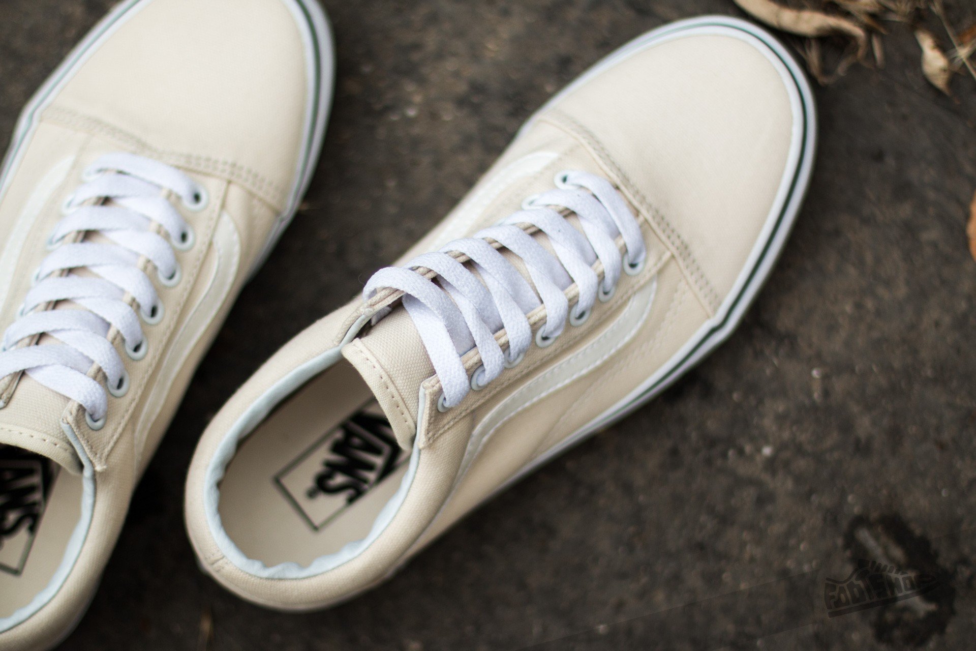 Men's shoes Vans Old Skool (Canvas) Classic White