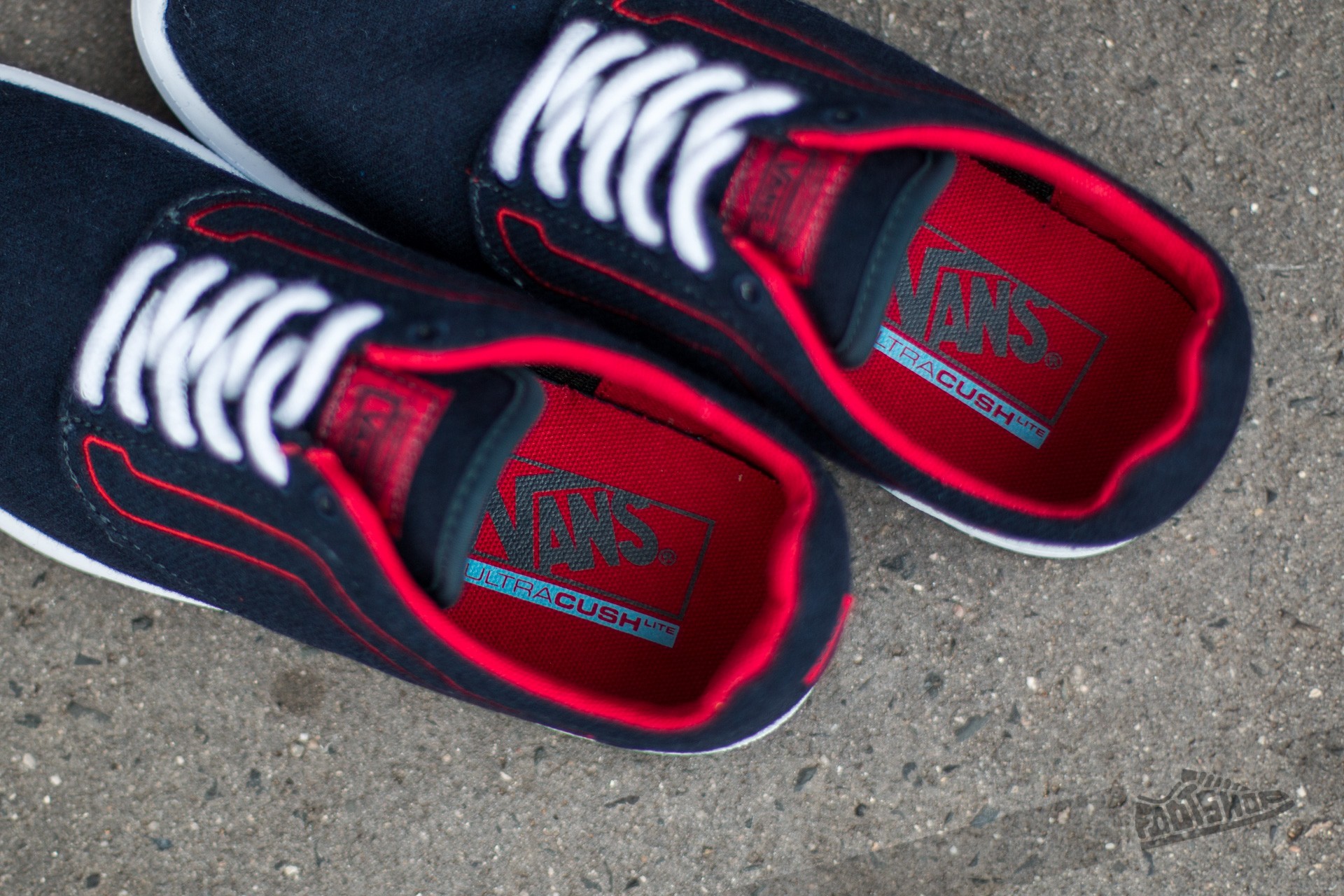 Buty męskie Vans Iso 1.5 (Varsity) Navy/ True White