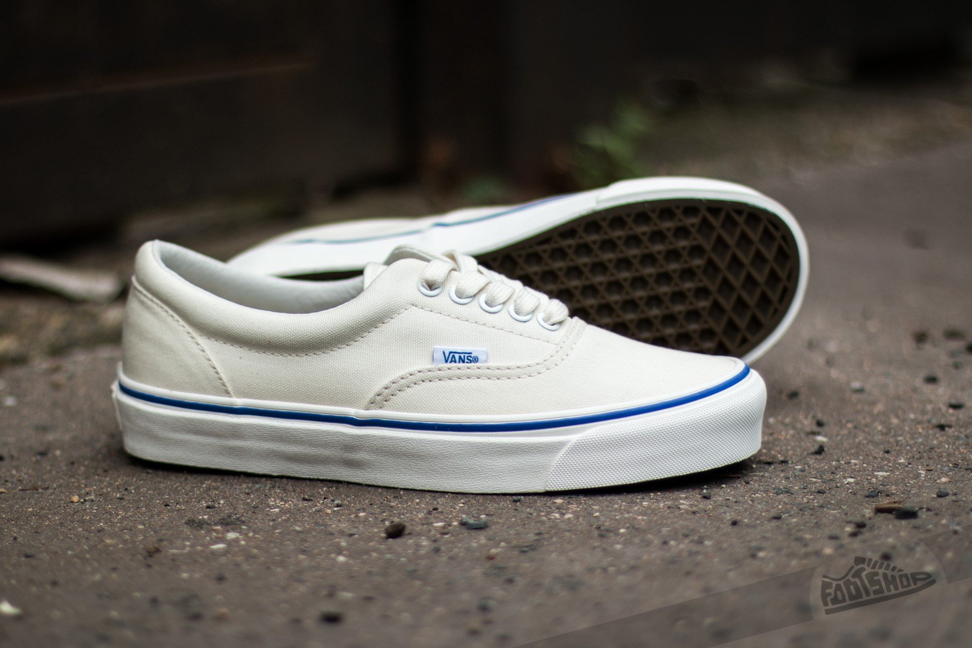 Vans on sale era marshmallow