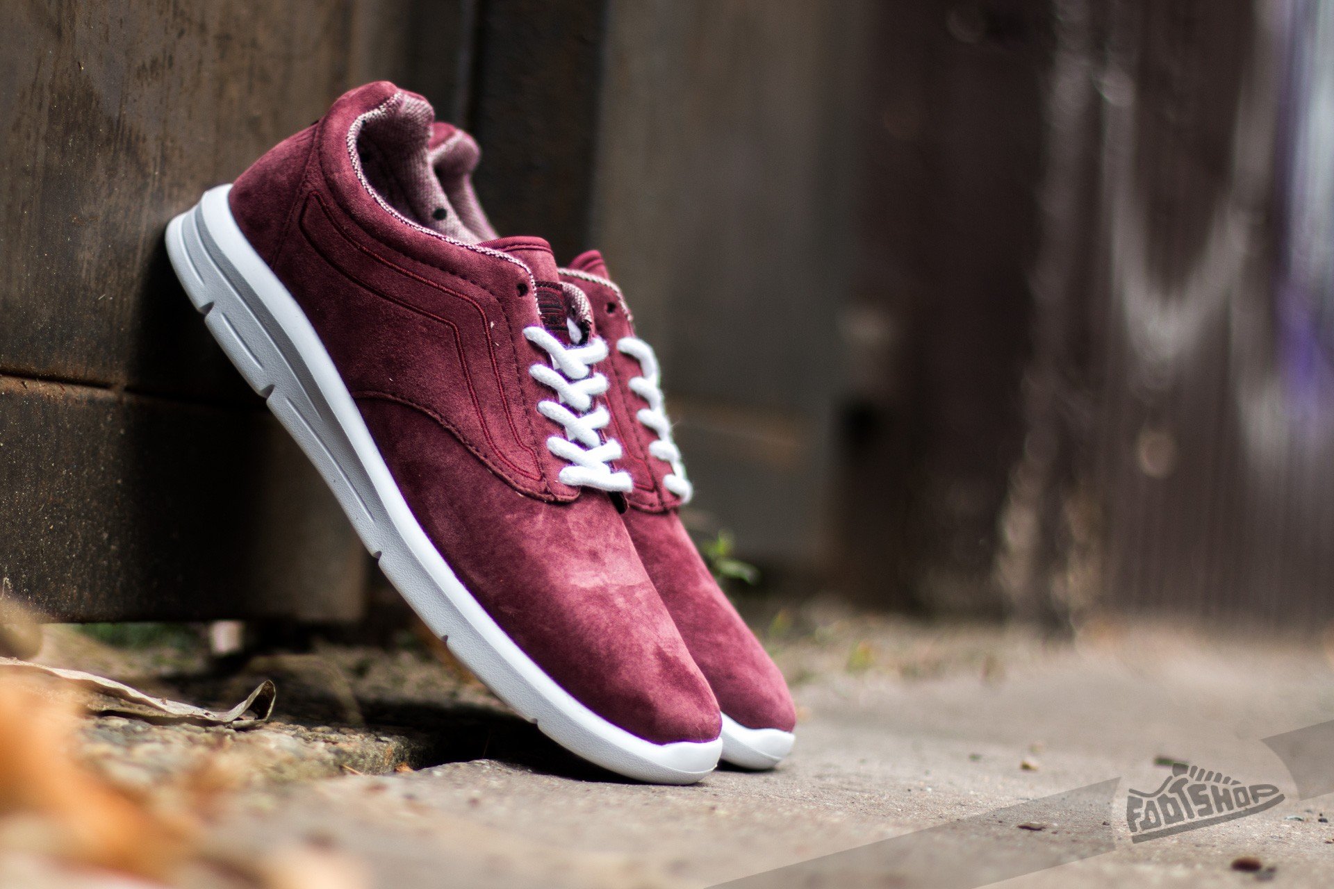 Vans iso maroon new arrivals