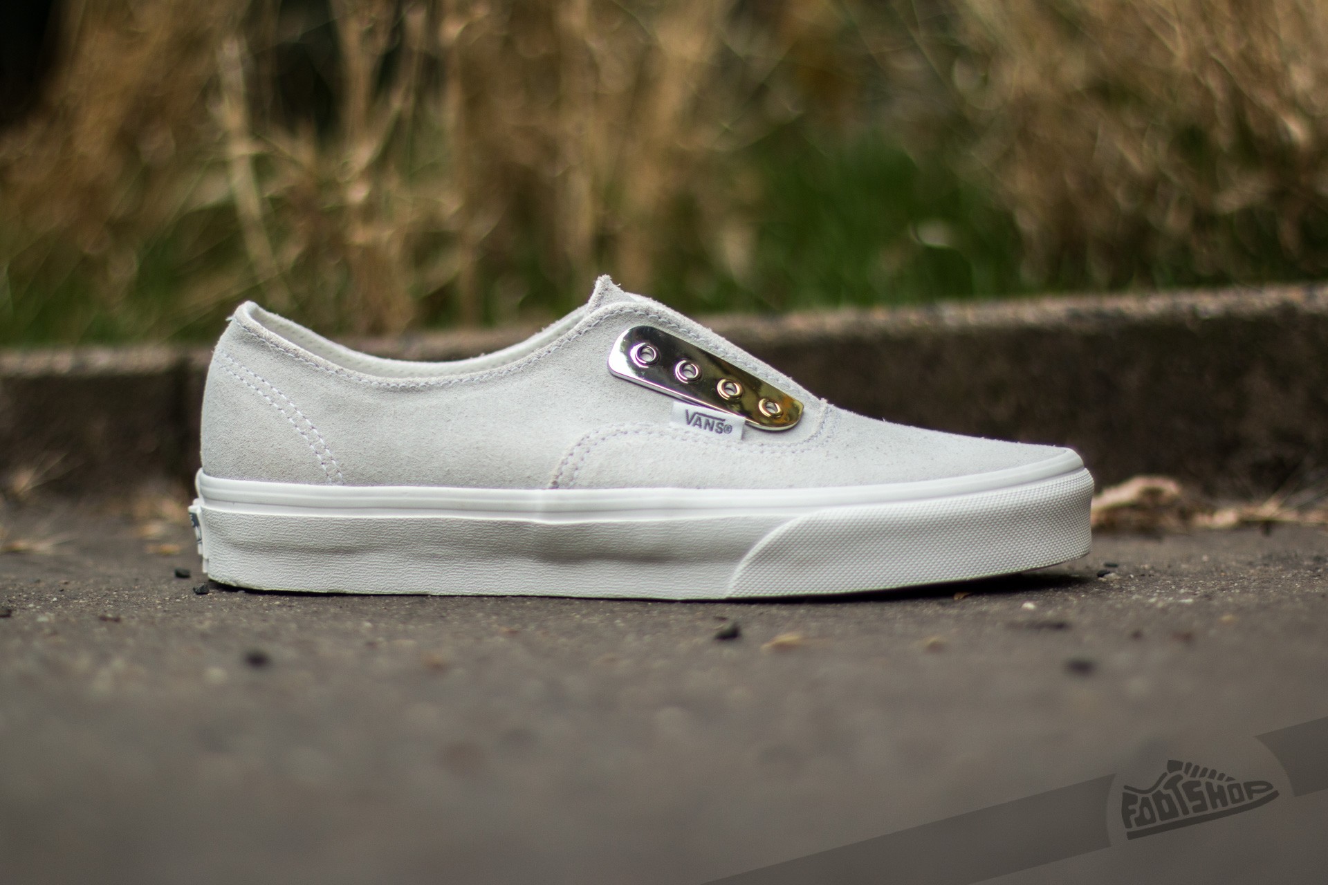 Vans blancos con estoperoles hot sale