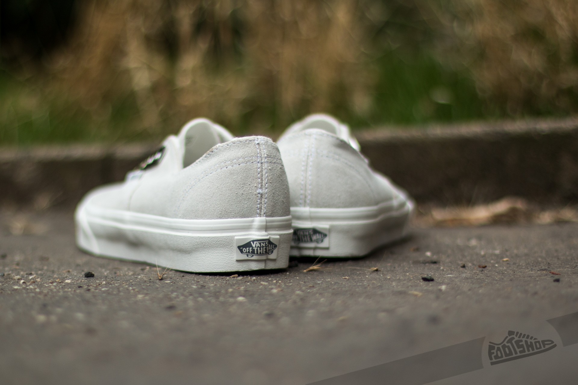 Authentic pro hot sale white vans