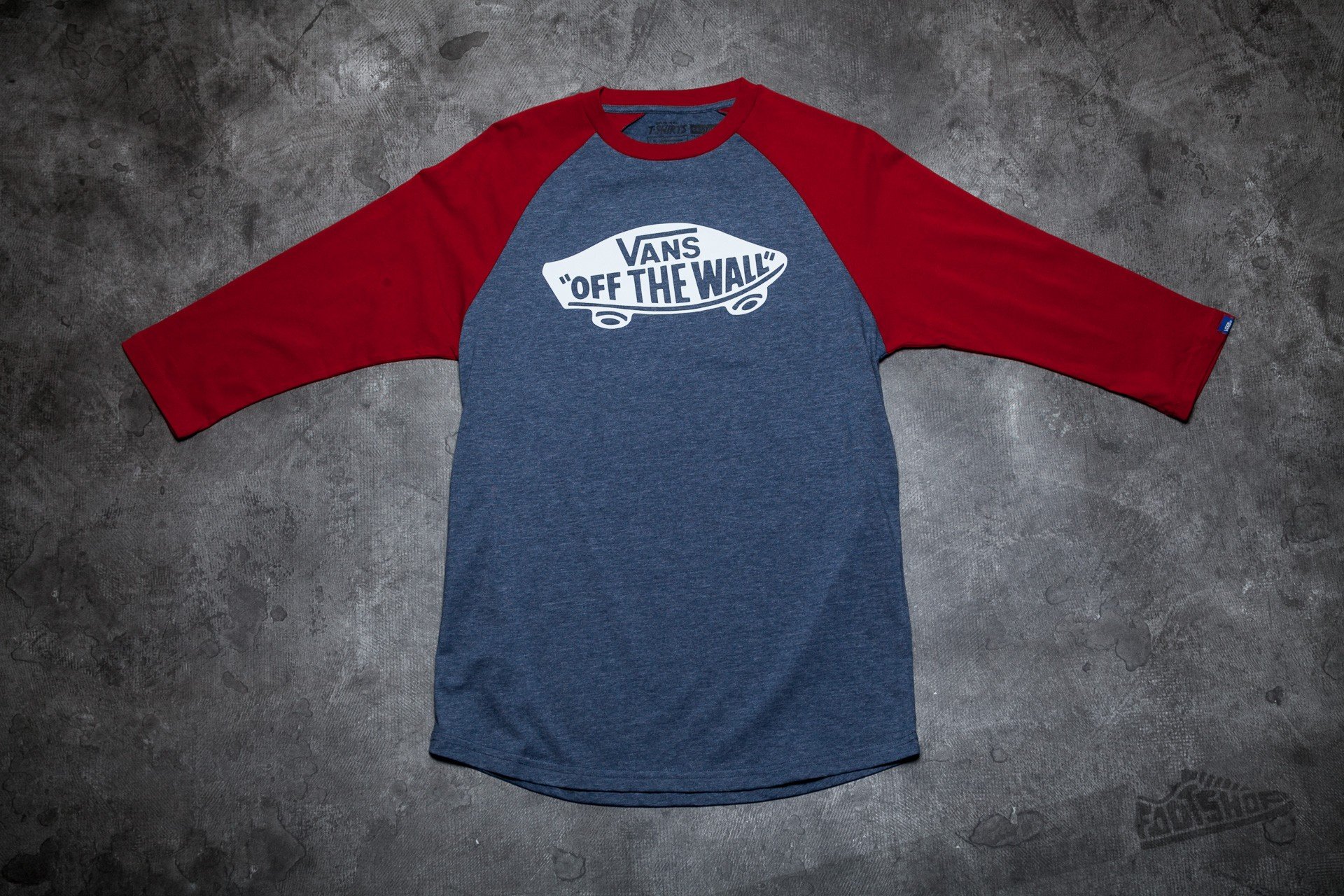 Vans deals red raglan