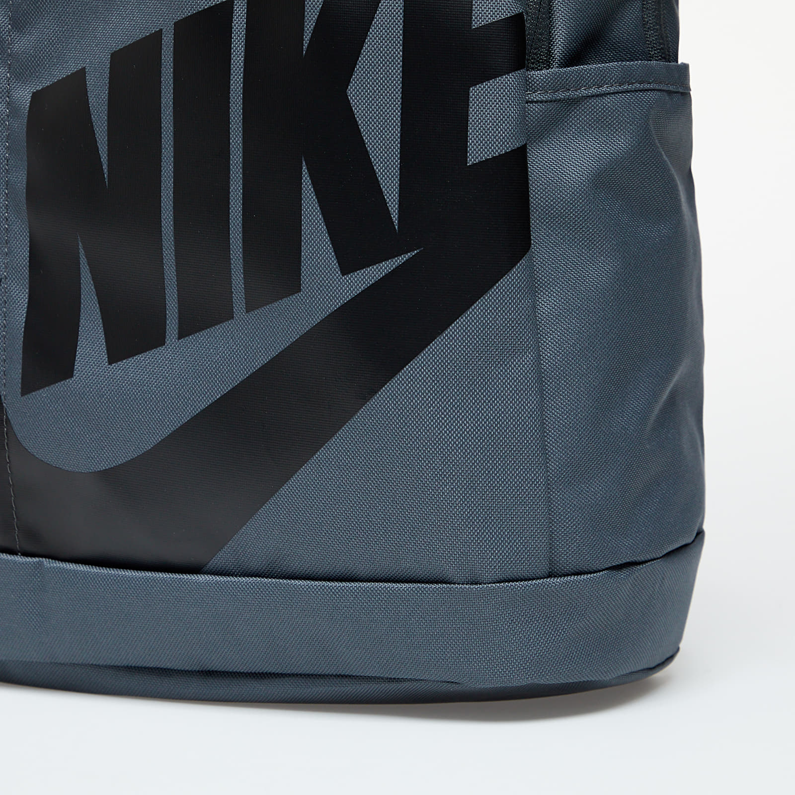 Zaini Nike Backpack Iron Grey/ Iron Grey/ Black