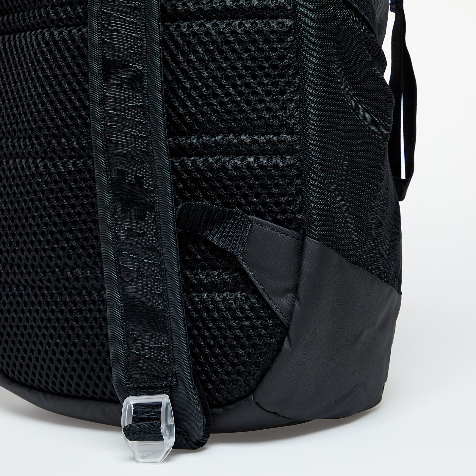 Nahrbtniki  Nike Sportswear Essentials Backpack Black/ Iron Grey/ White