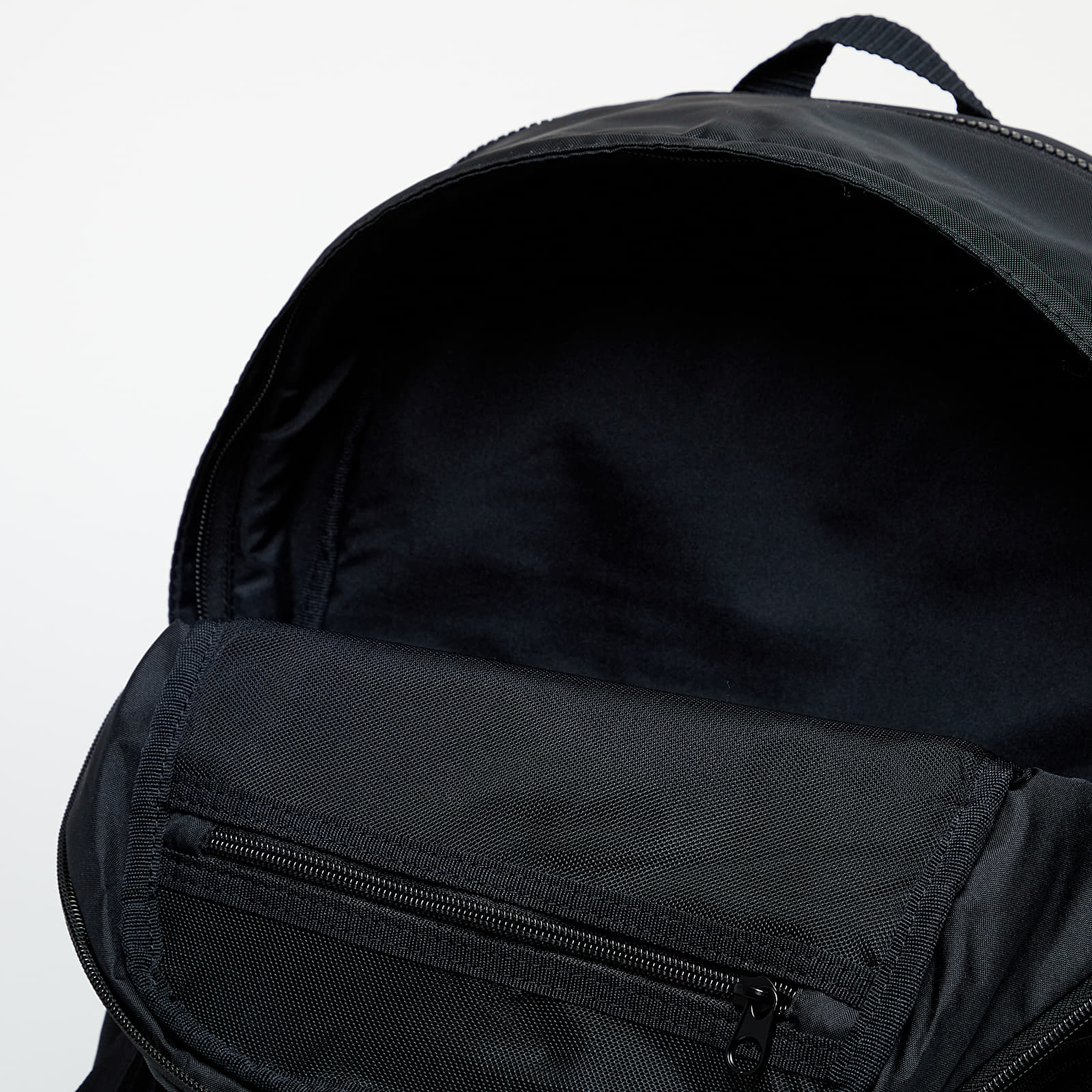 Nahrbtniki  Nike Sportswear Essentials Backpack Black/ Iron Grey/ White
