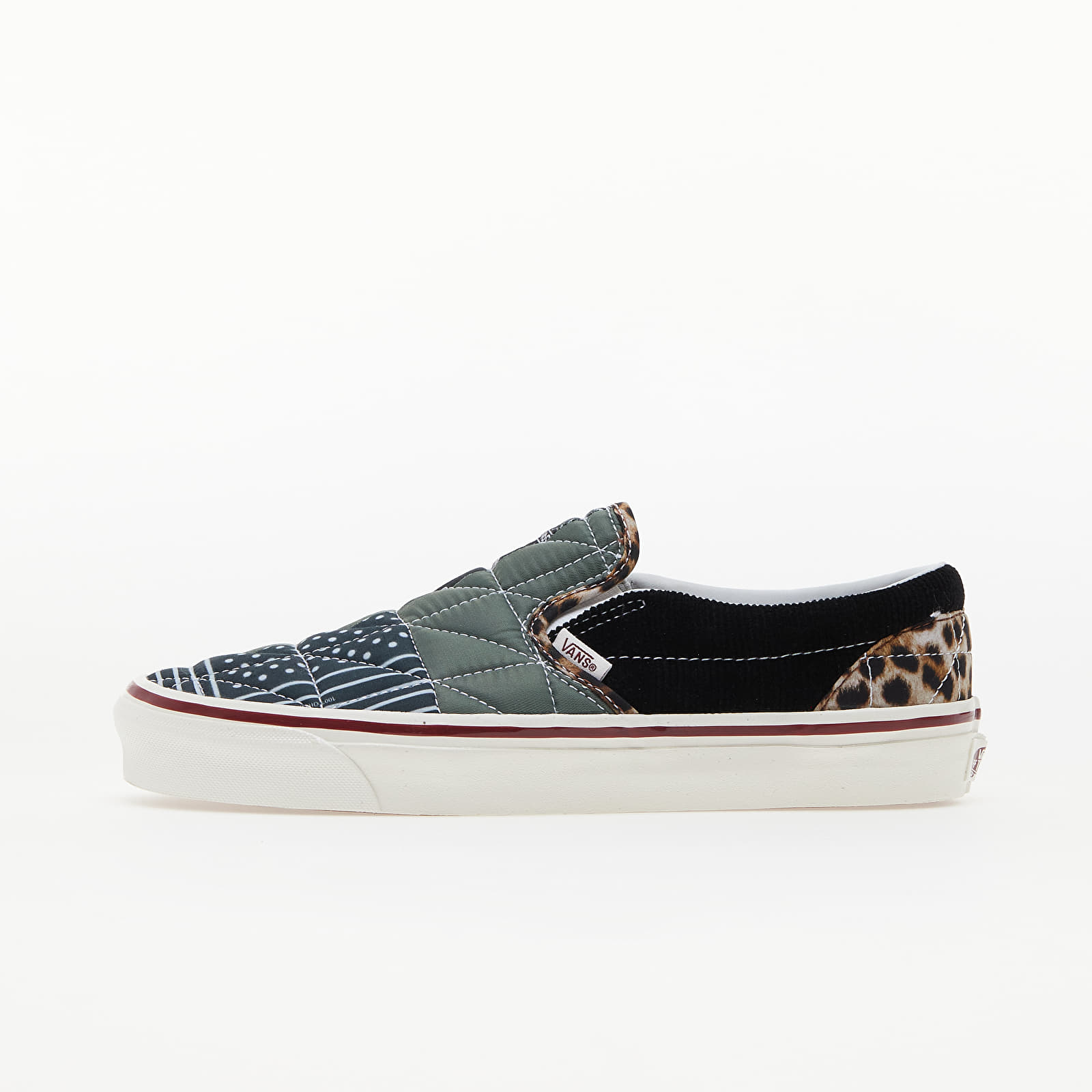 Vans quilted 2025 slip ons