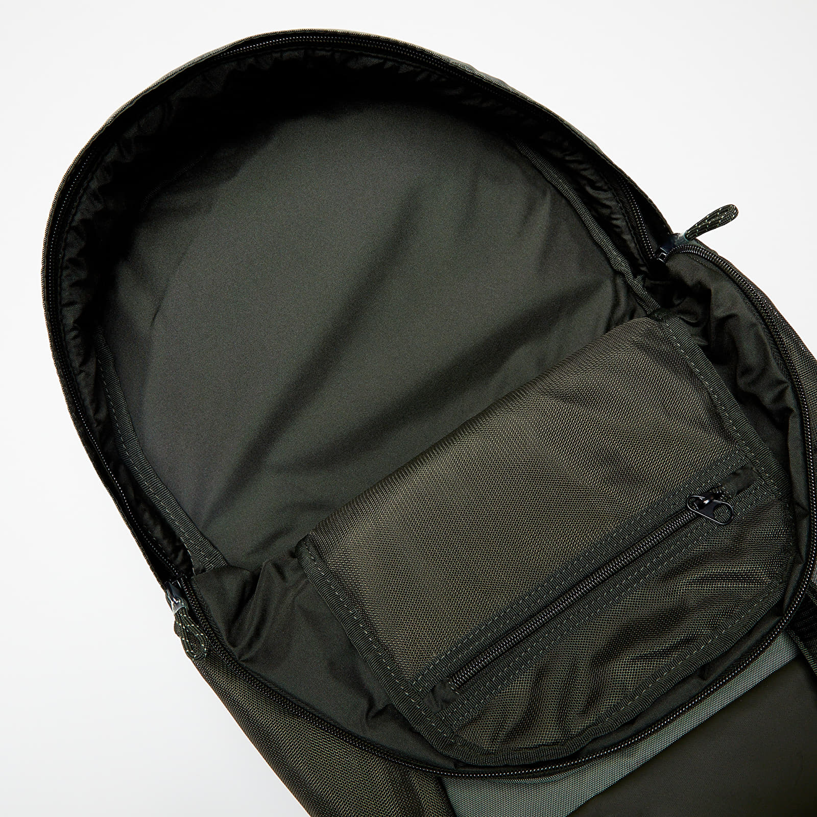 Hátizsákok Nike Sportswear Essentials Backpack Sequoia/ Oil Green/ Black
