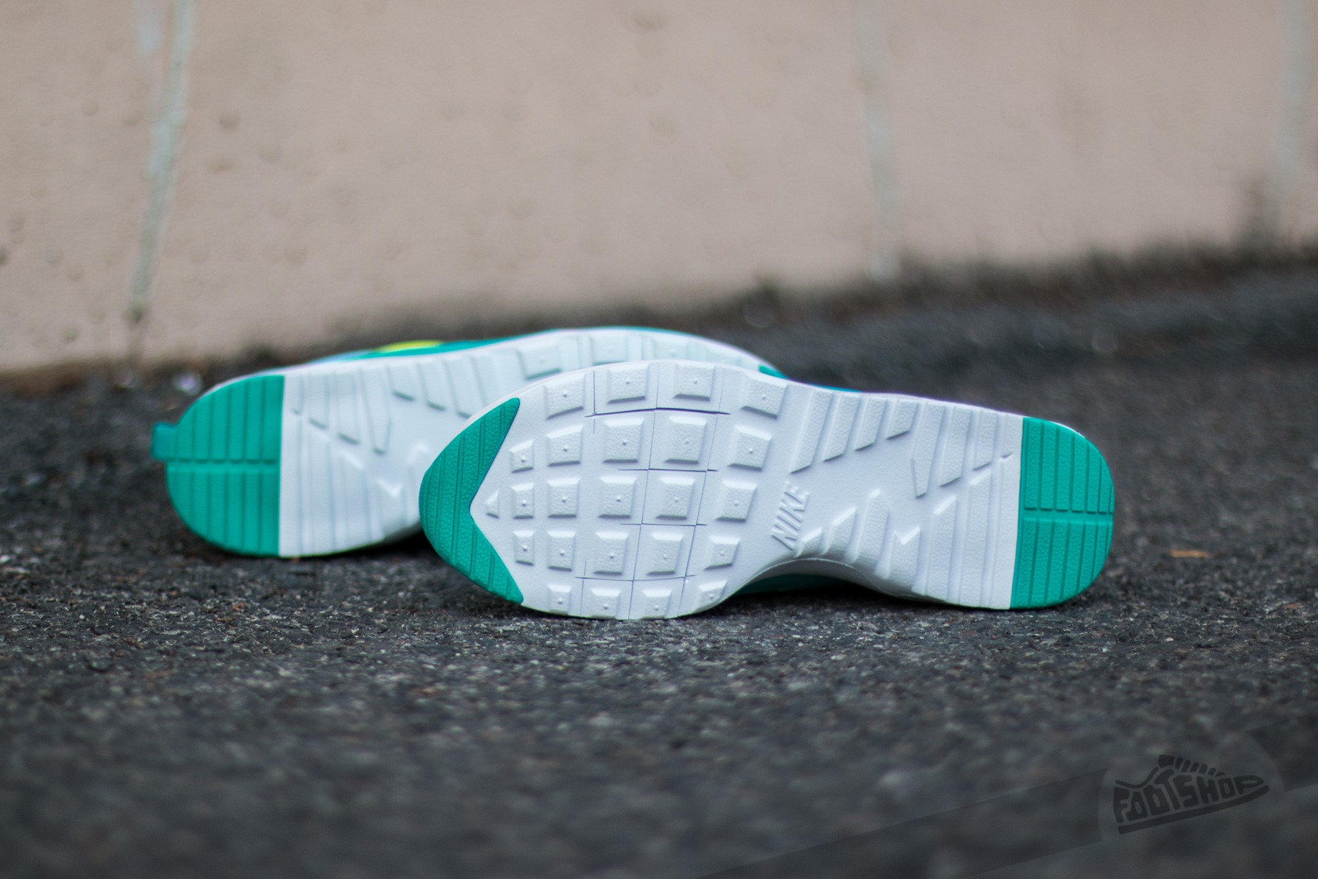 nike thea turquoise