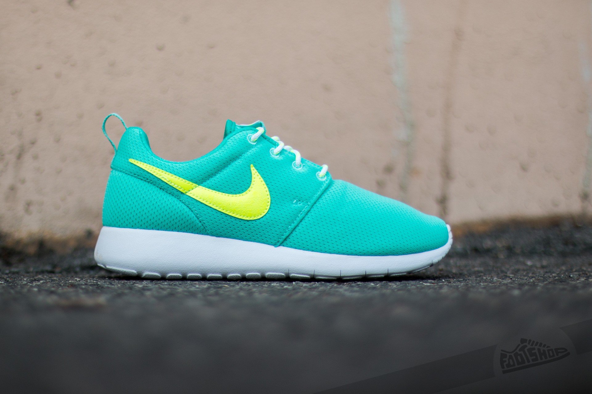 Dámské tenisky a boty Nike Roshe One (GS) Hyper Turquoise/ Volt-Clear Jade-White