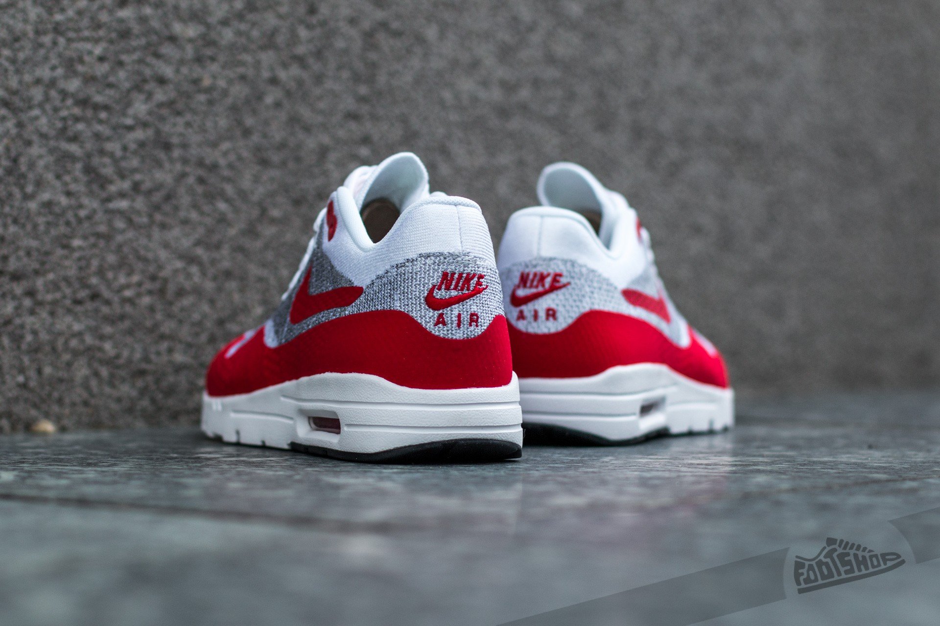 Nike air max 1 ultra flyknit university red outlet