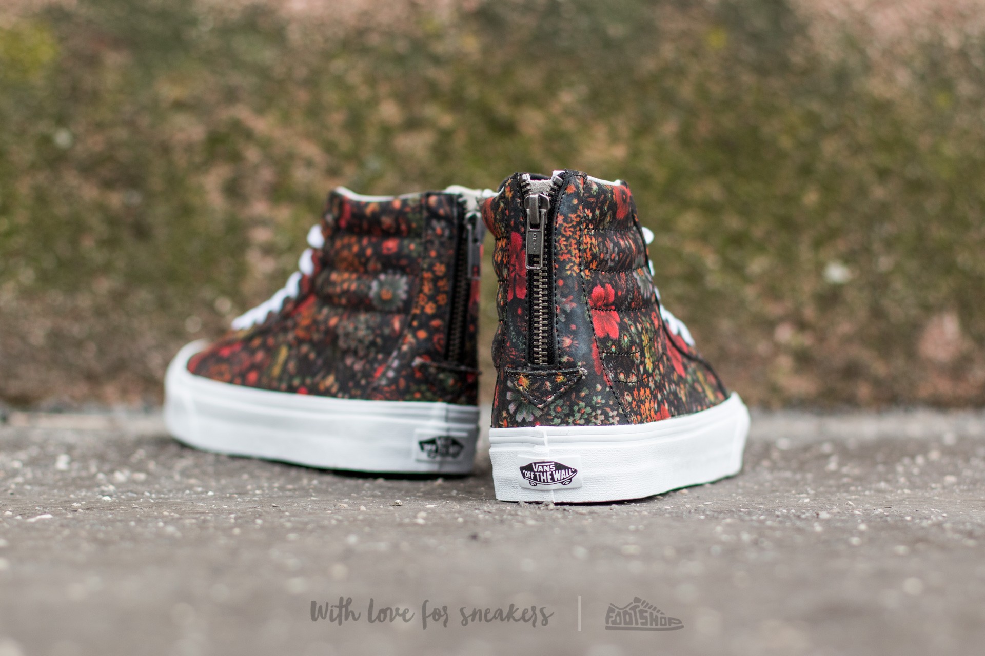 Dámské tenisky a boty Vans Sk8-Hi Slim Zip (Floral Leather) Multi/ True White