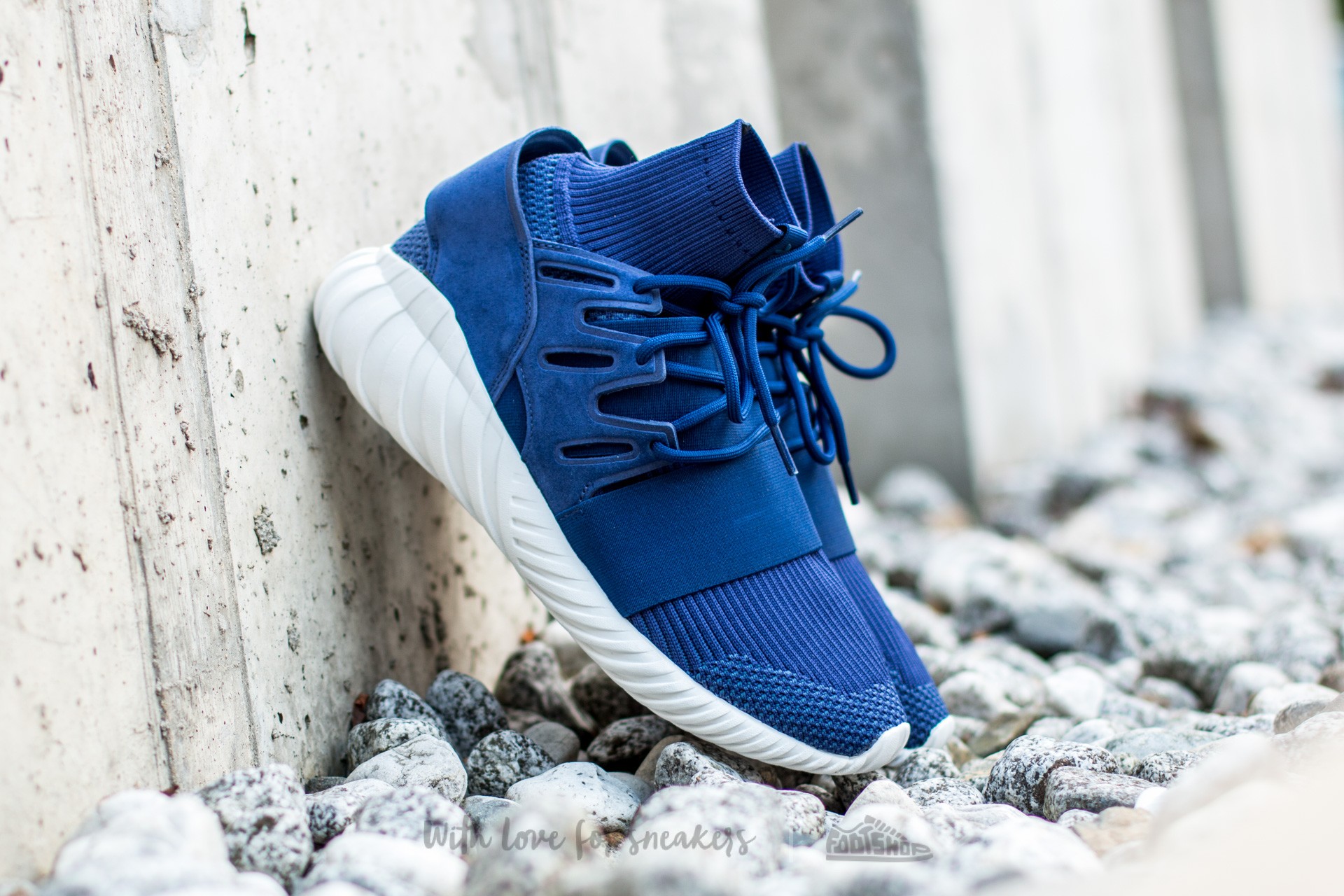 Tubular doom hot sale primeknit schoenen