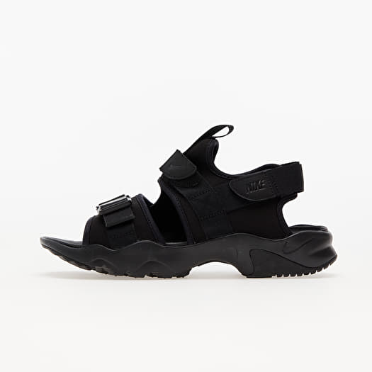 Nike canyon 2025 women