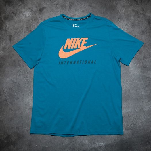 Nike green abyss shirt best sale