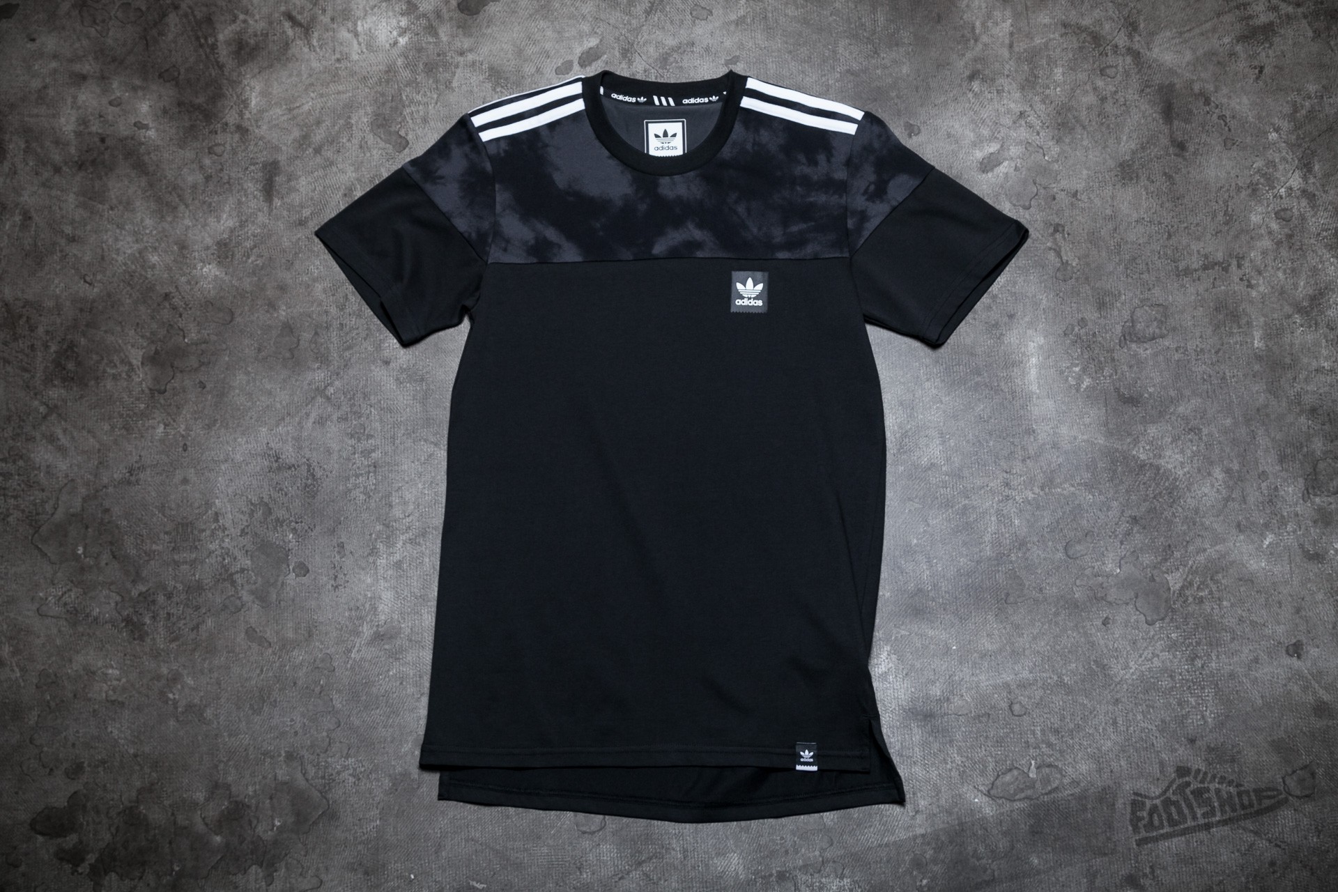 T Shirts and shirts adidas Blackbird Blocked Tee Black Solid Grey Footshop