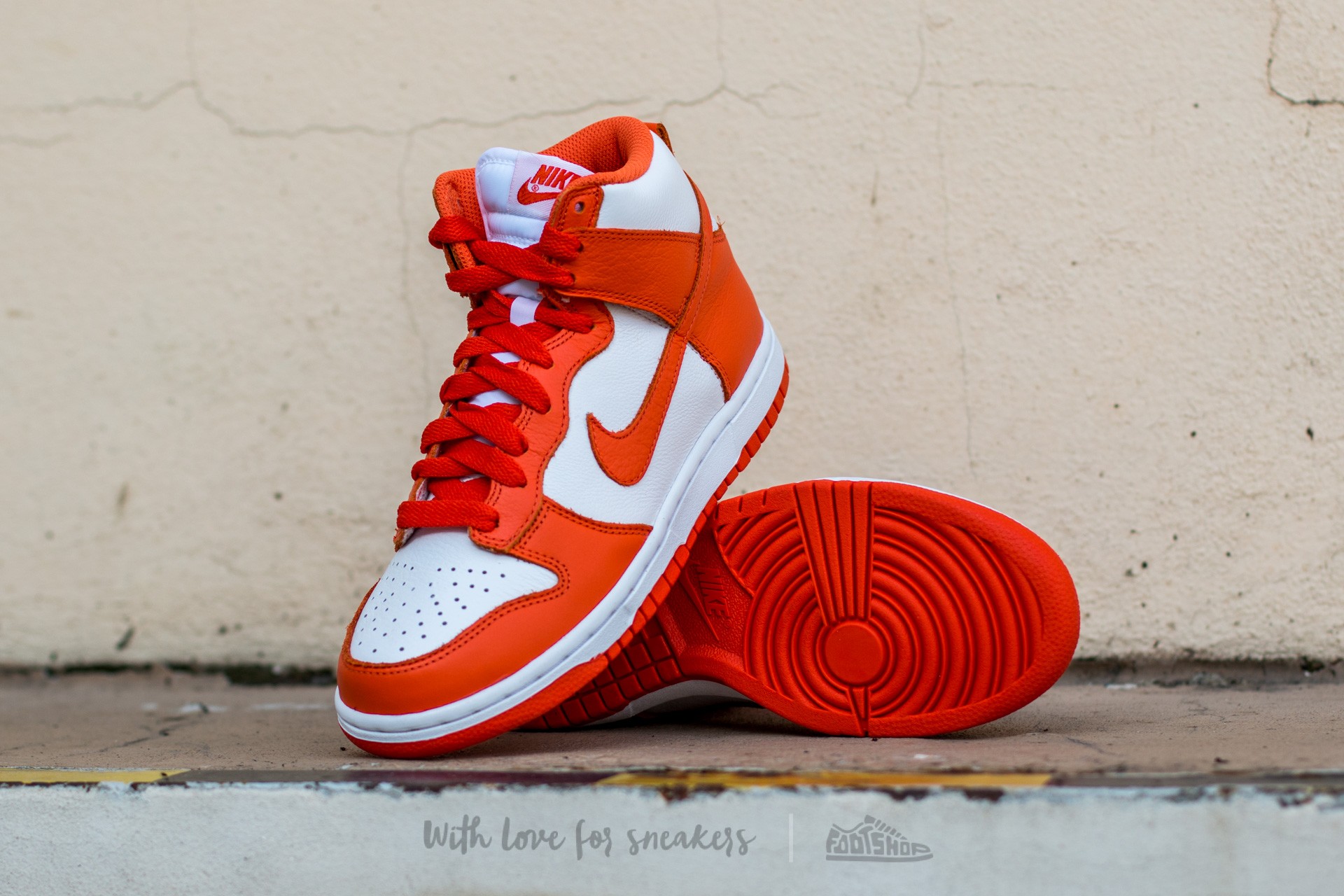 Nike dunk shop retro qs red
