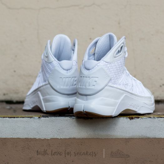 Nike Hyperdunk Lux