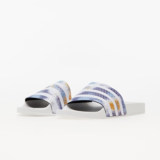 Adilette w hotsell