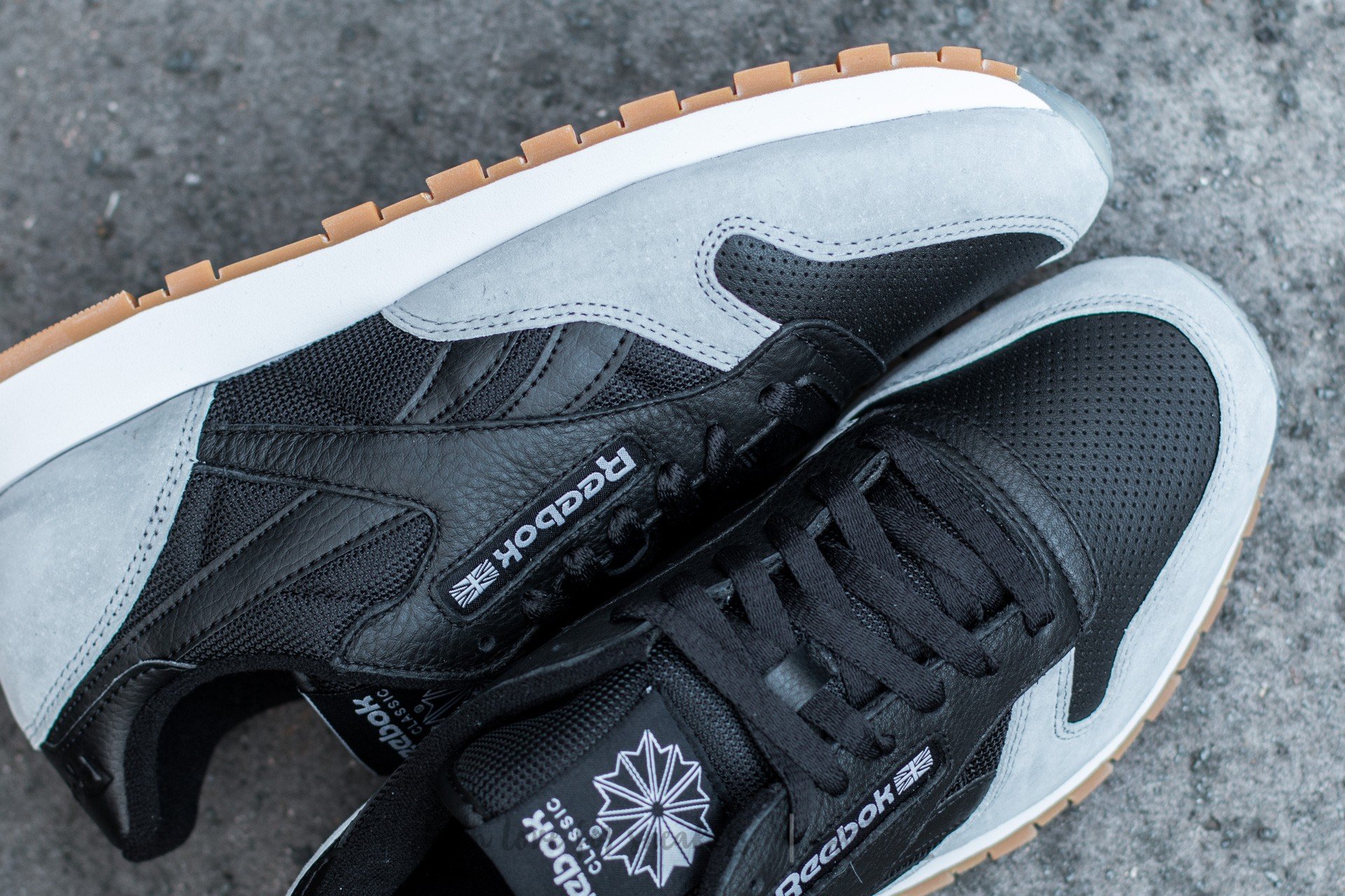 Reebok classic leather perfect sale split