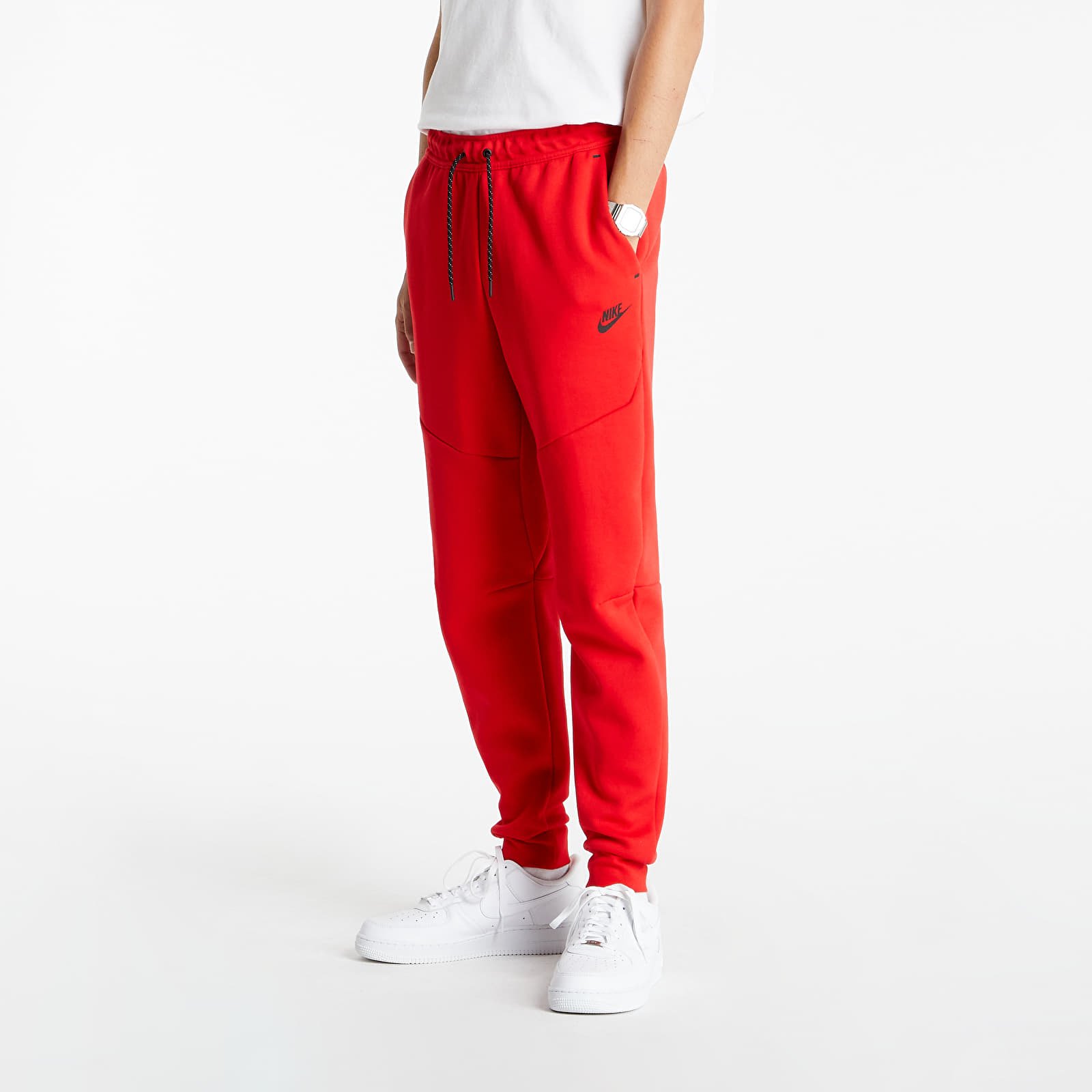 Nike red joggers men clearance