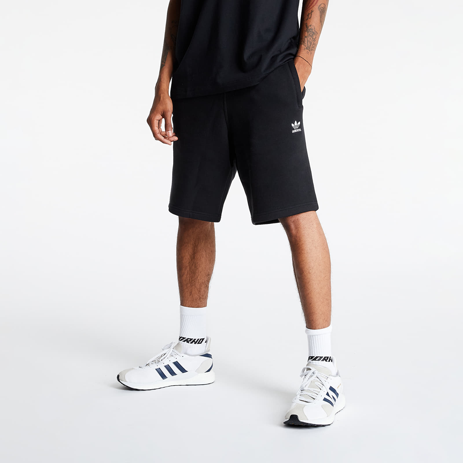 Pantaloni scurți adidas Essential Shorts Black