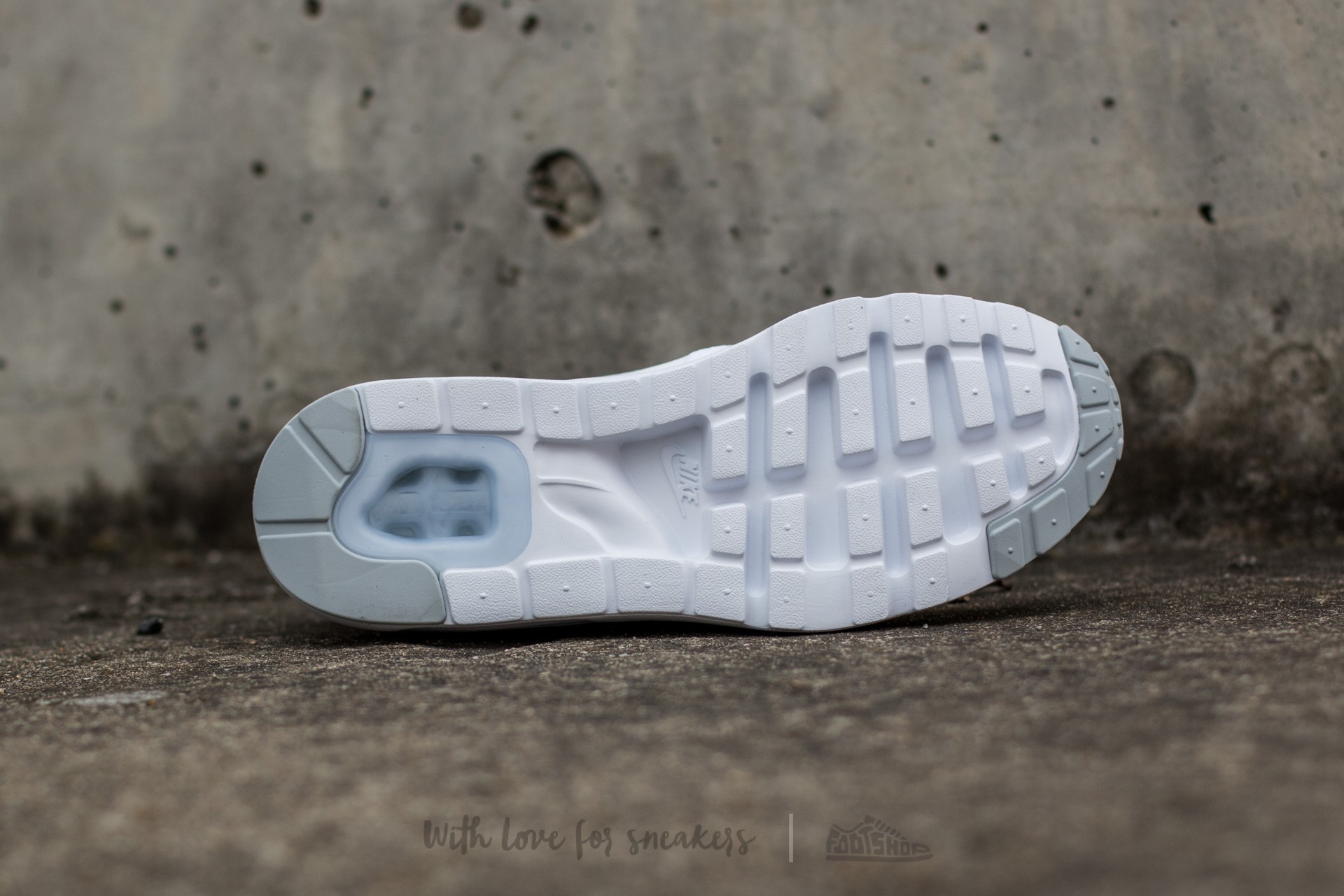 Herresko Nike Air Max 1 Ultra Essential White/ White-Pure Platinum