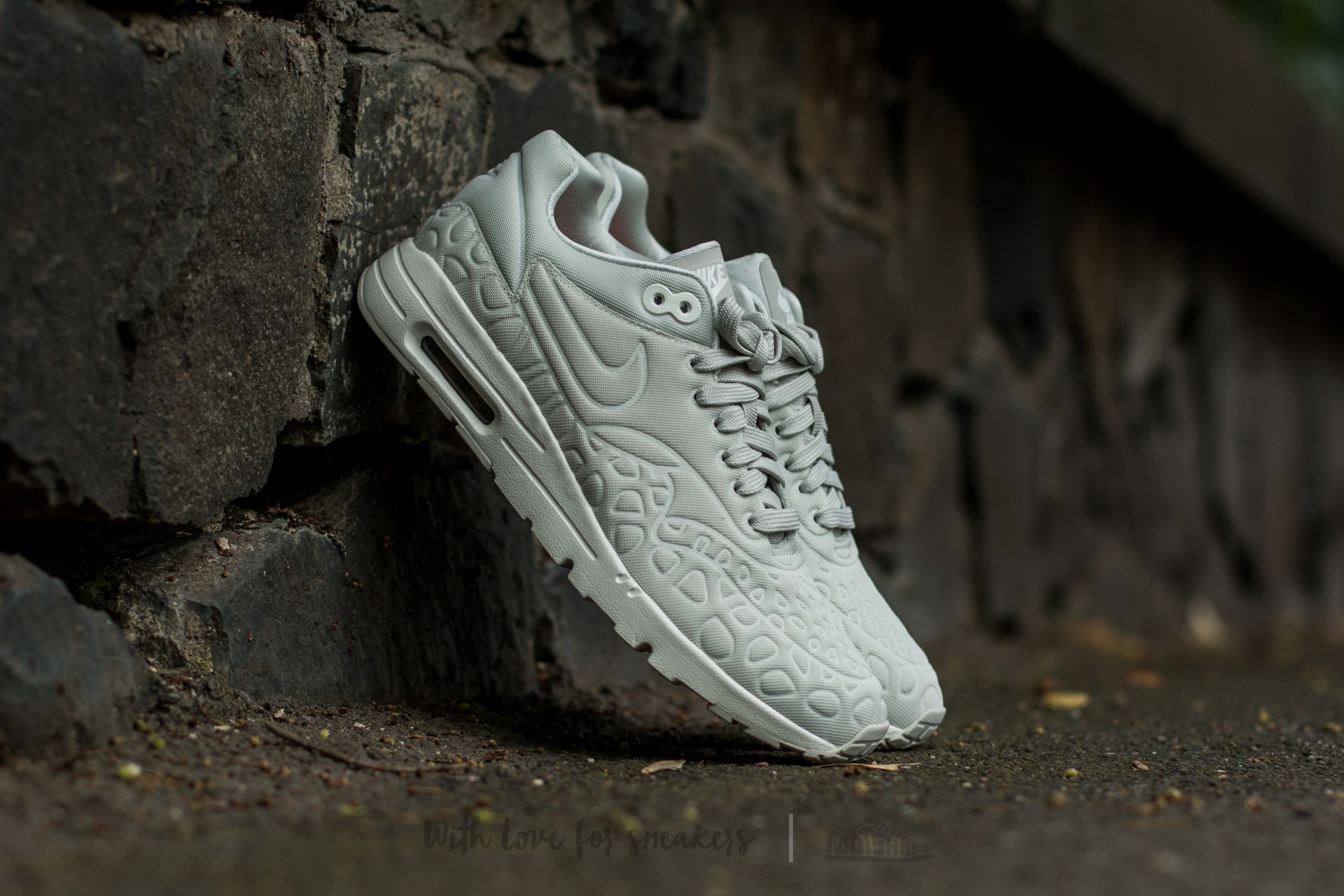 Nike Wmns Air Max 1 Ultra Plush