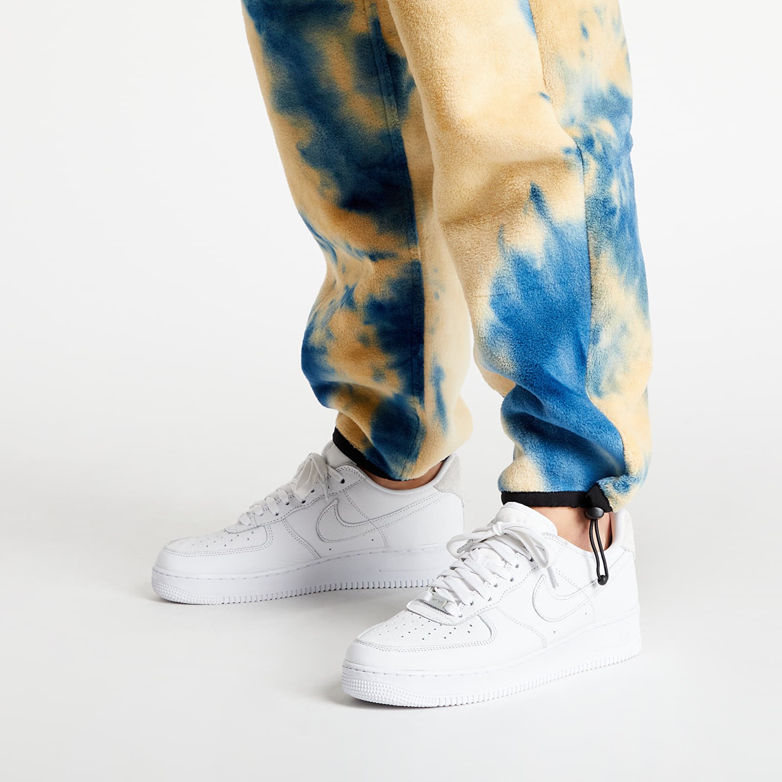 Joggingbyxor PLEASURES Caffeine Polar Fleece Pant Tan