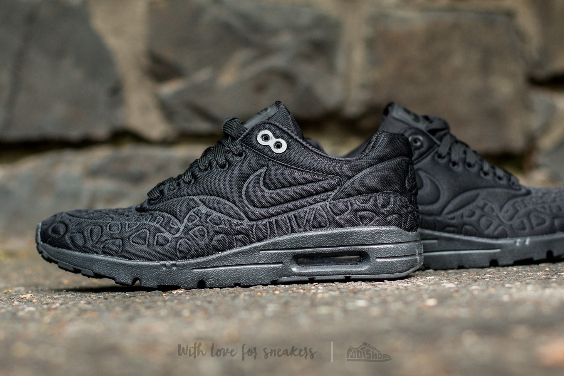 Nike w air max 1 shop ultra plush